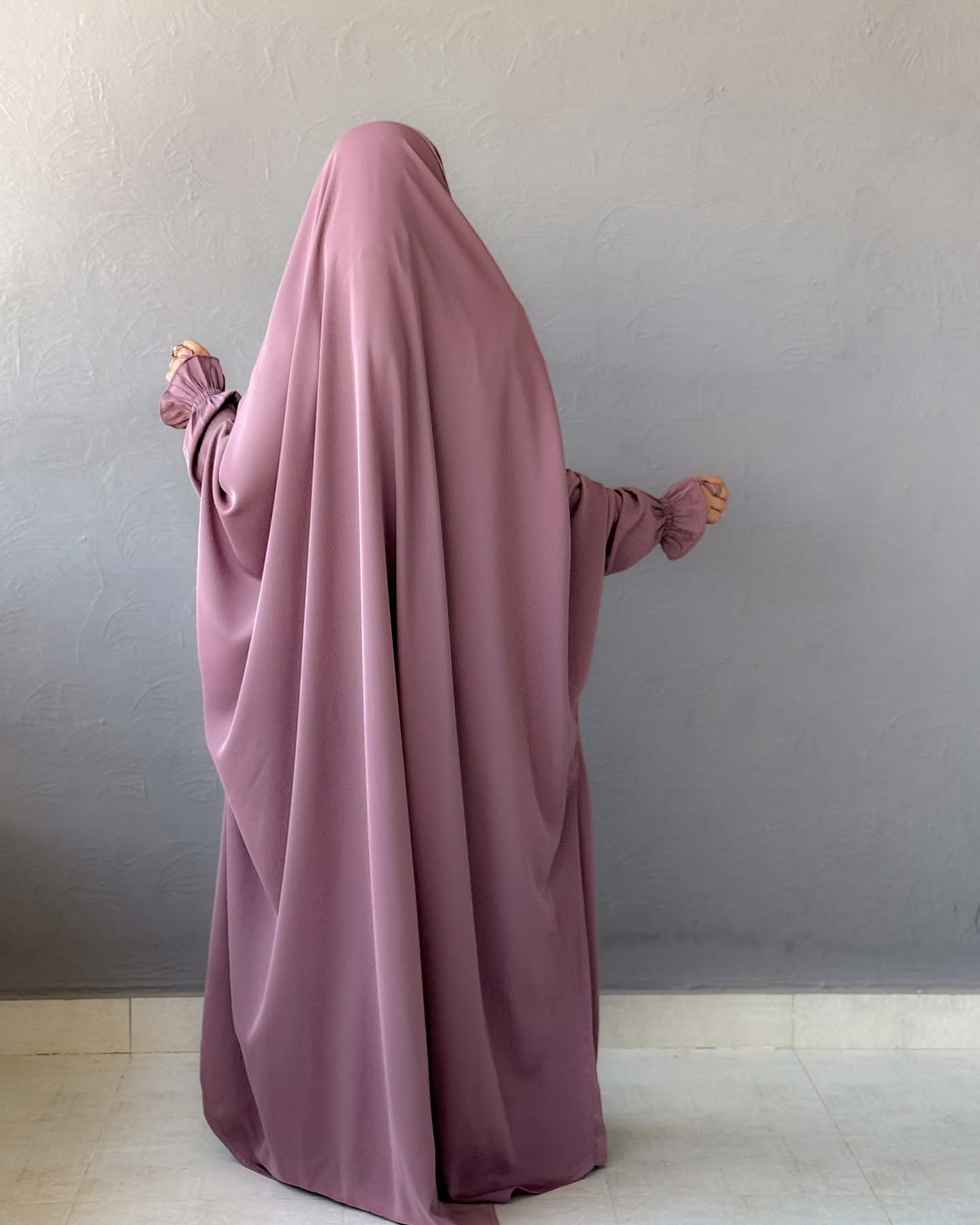 Premium Saudi Jilbab image 2