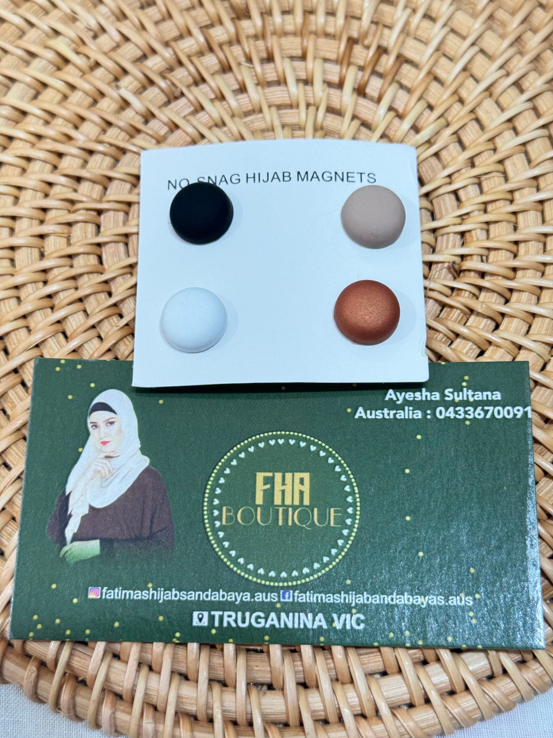 Hijab Magnet image 0