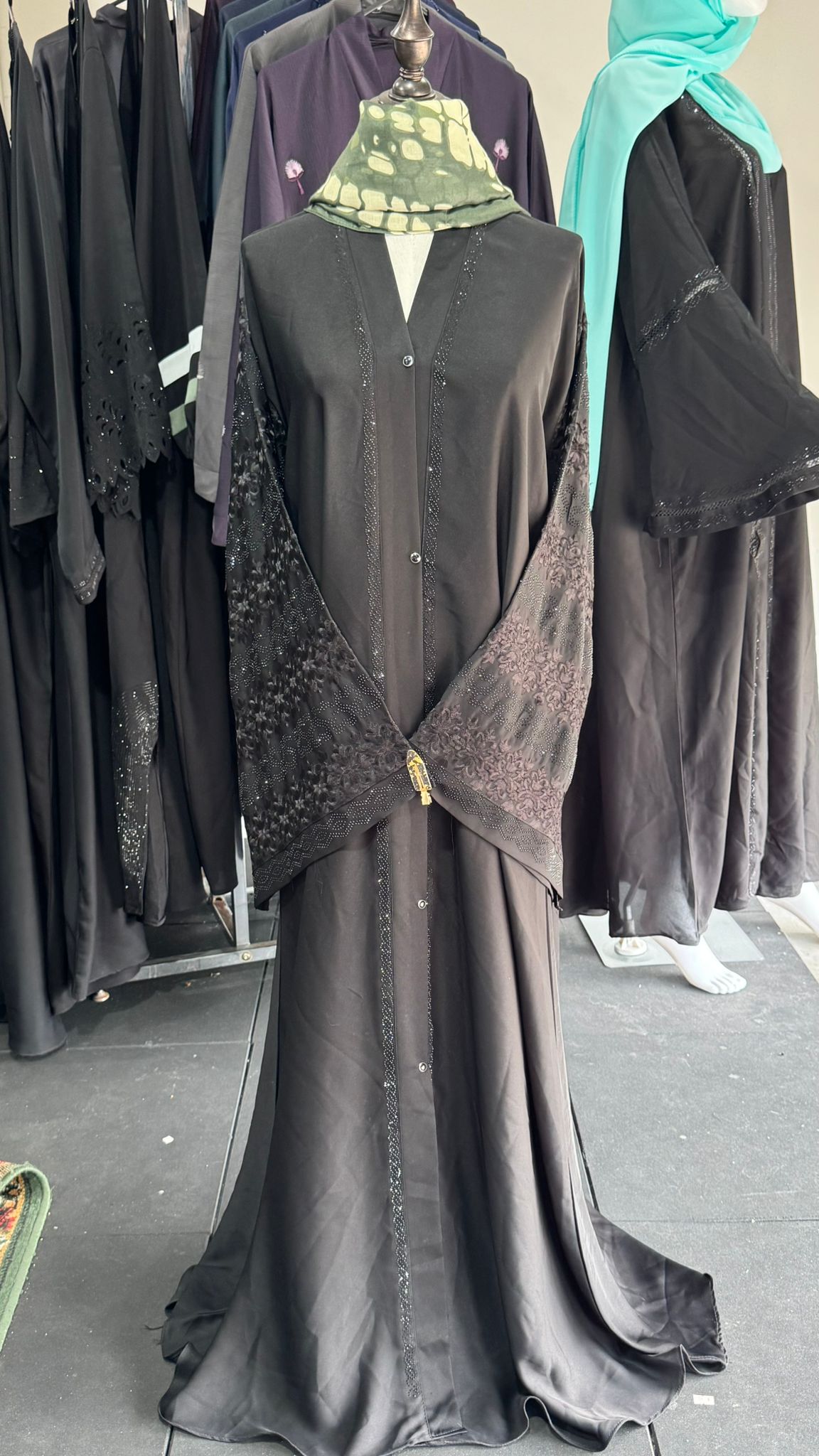 abayas image 2